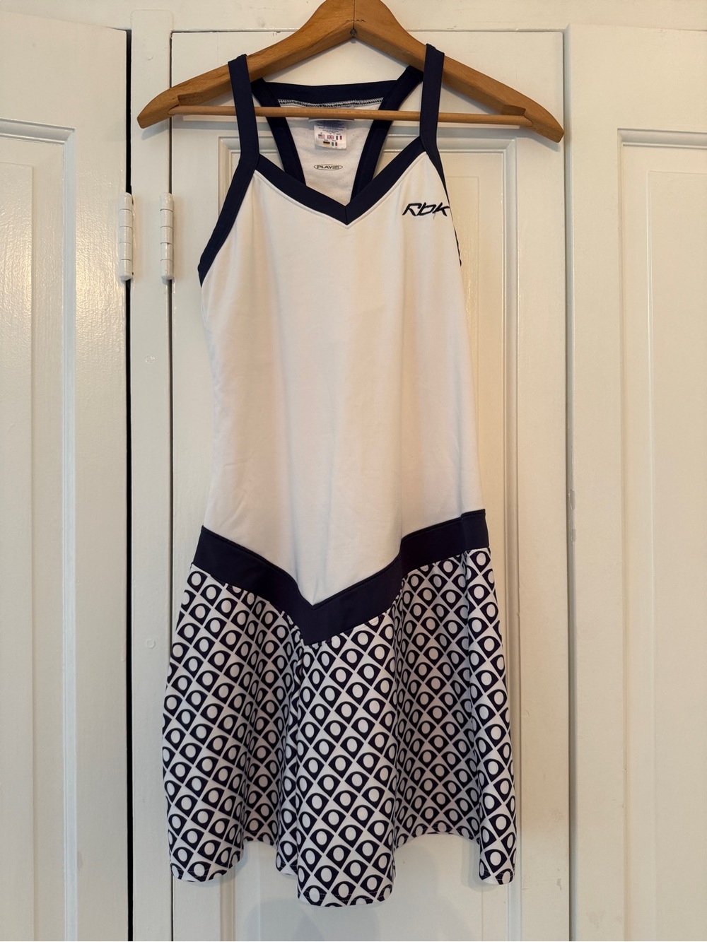 Be sporty and fashionable in this DVF/RBK collab dress (M)